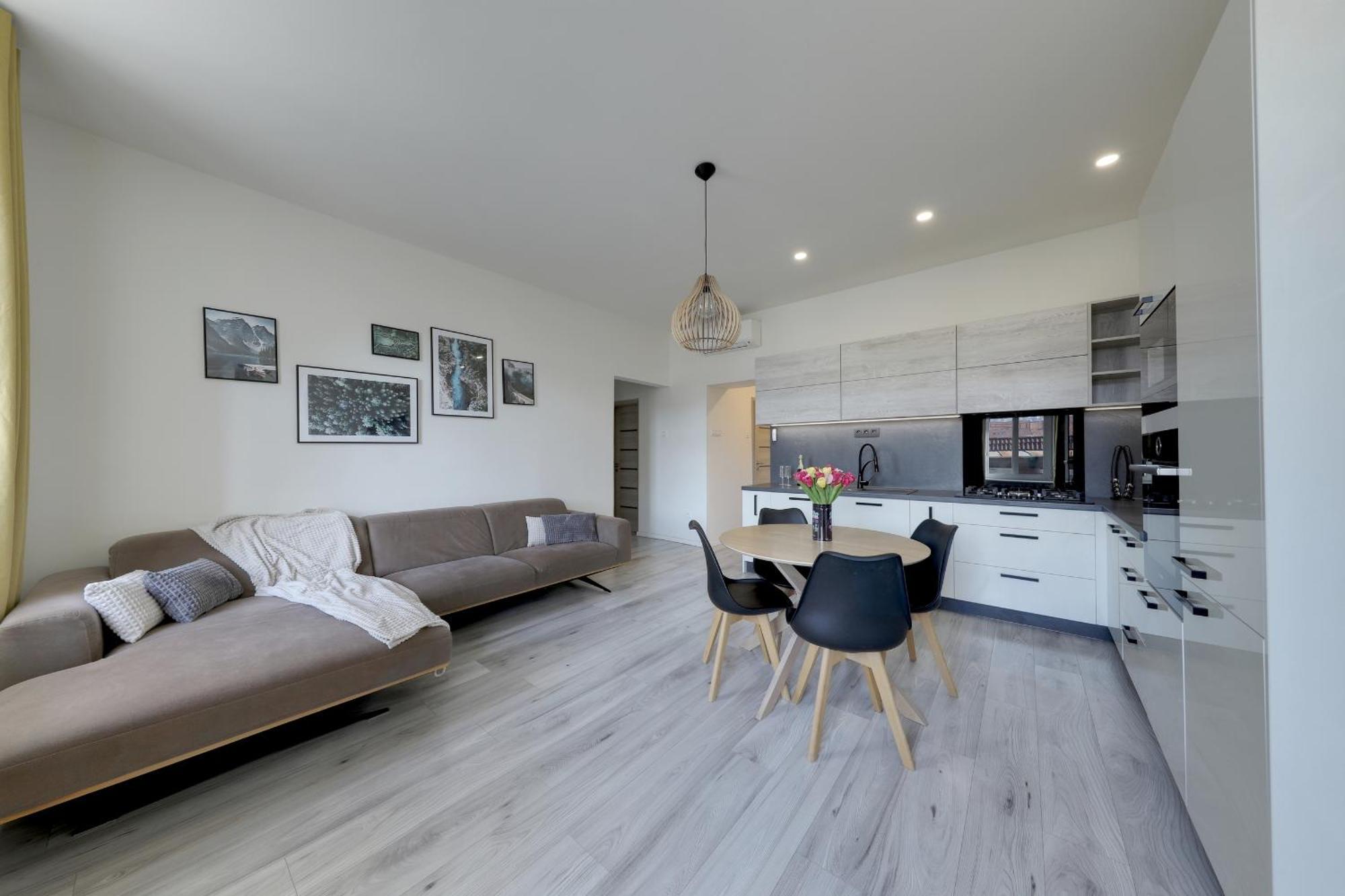 Lovely 2-Bedroom Apartment In Centre Of Bratislava Extérieur photo