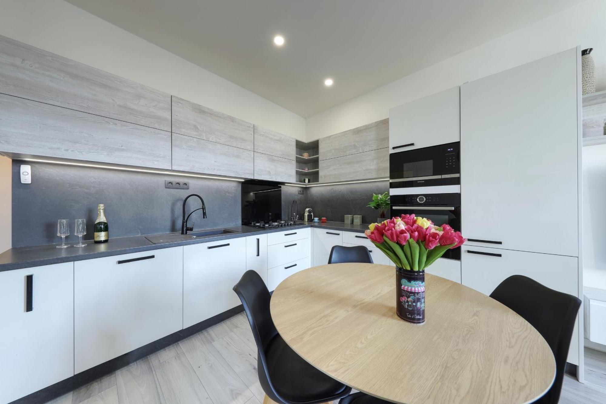 Lovely 2-Bedroom Apartment In Centre Of Bratislava Extérieur photo